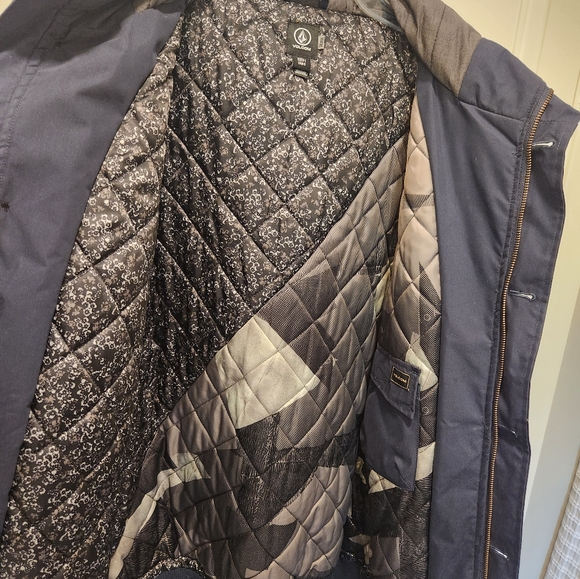 Volcom Winter Jacket - Picture 3 of 5